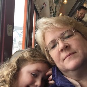 Meet your Posher, Denise